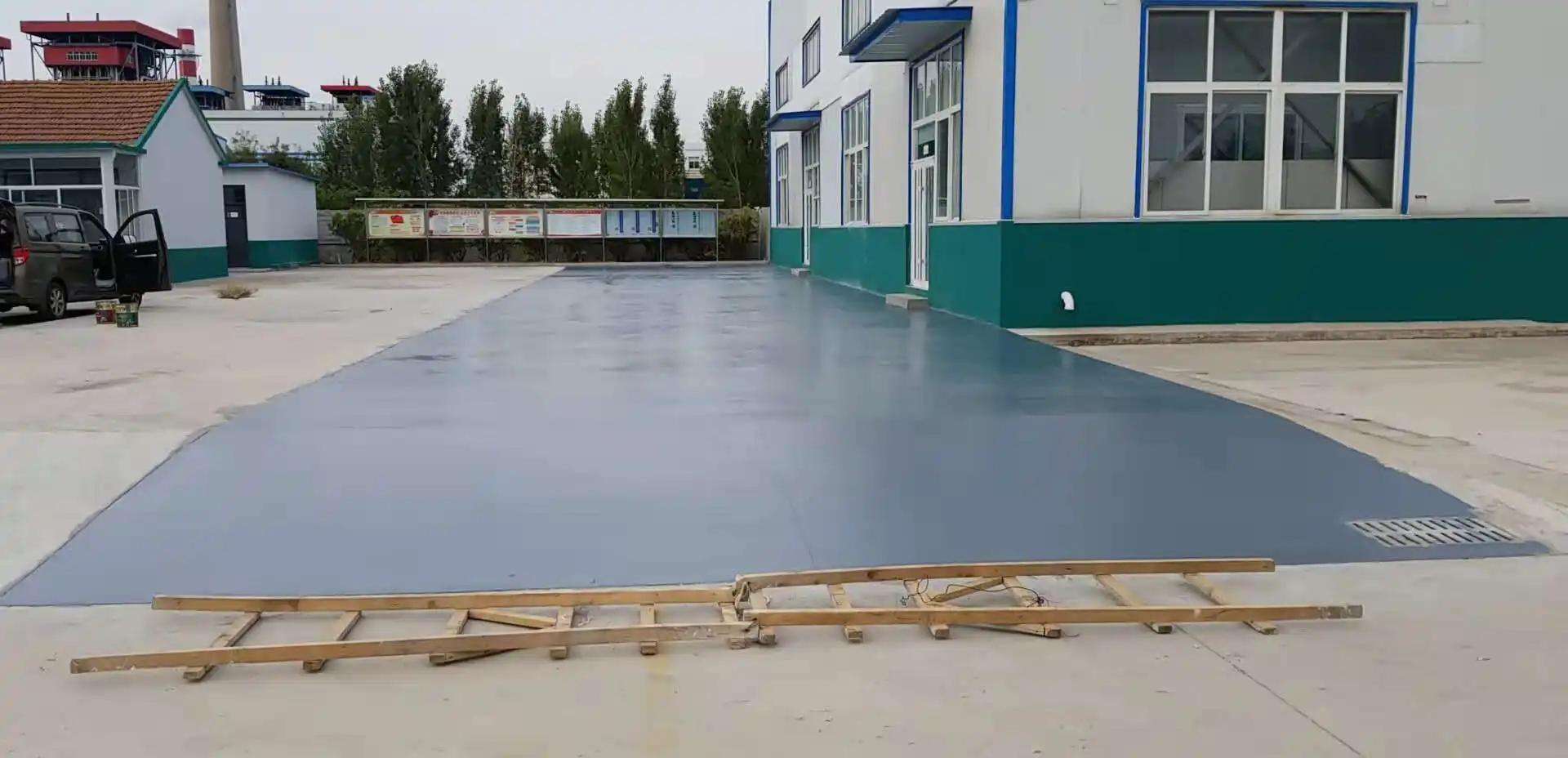 嘉定车间厂房地坪漆修补翻新